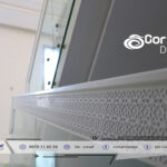 Escalier design sur mesure en solid surface gravée CNC – Réalisation pour Villa à Iligh, Agadir6